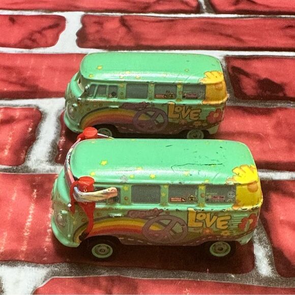 Disney Pixar cars Filmore hippie van set - Picture 2 of 4